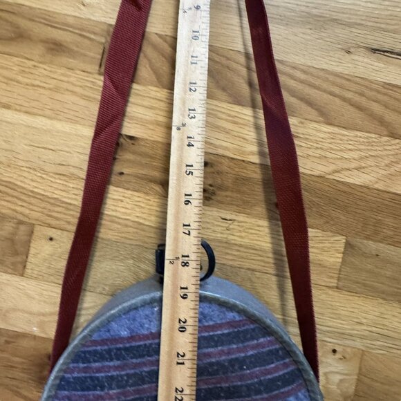 Vintage Round Striped Fleece Metal & Plastic Canteen, Long Strap, Retro Gear - Picture 9 of 10